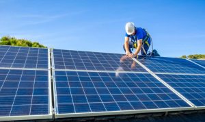 Installation et mise en production des panneaux solaires photovoltaïques à Noyal-Pontivy